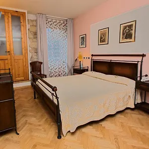 Maison Savoia Italien