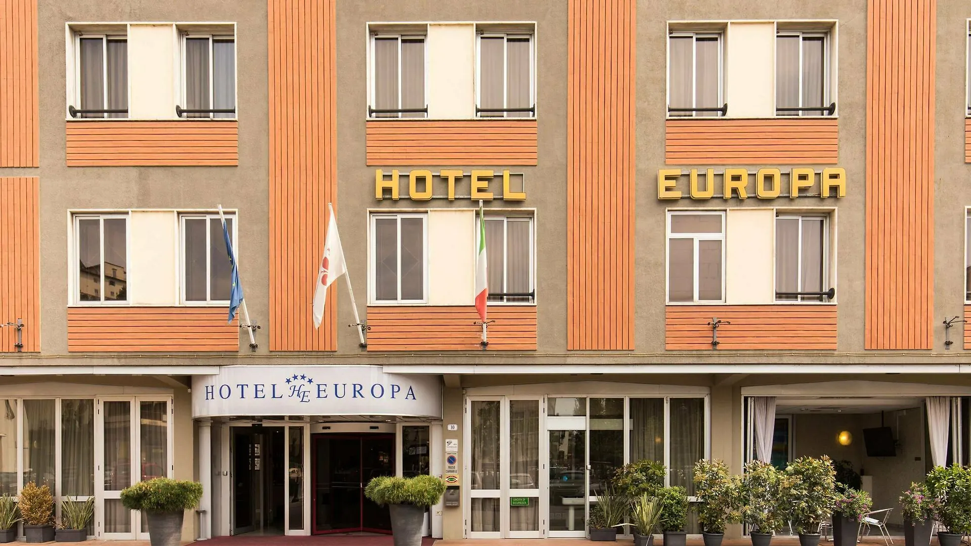 Hotel Europa Signa 4*,